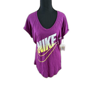 NWT - New With Tags - Women's Small Purple Nike Loose Fit Scoop Neck T-Shirt